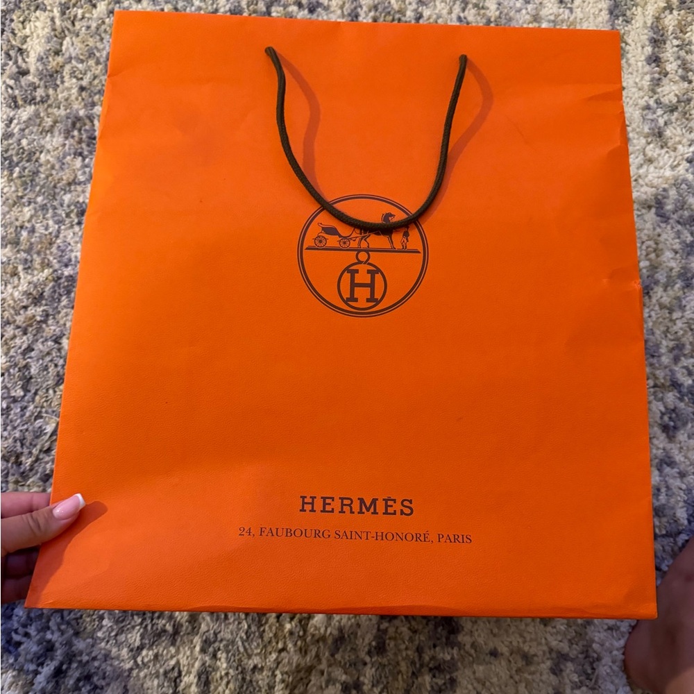 LARGE AND MEDIUM SIZE BAGS AVAILABLE FOR SALE - REAL ORIGINAL HERMES